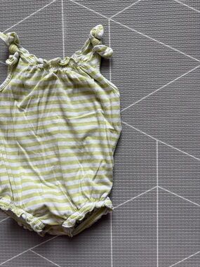 Old Navy|Baby girl/toddler Striped Lime & White bubble Romper,sleeveless•18-24M